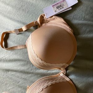 Brand New Calvin Klein bra w/tags